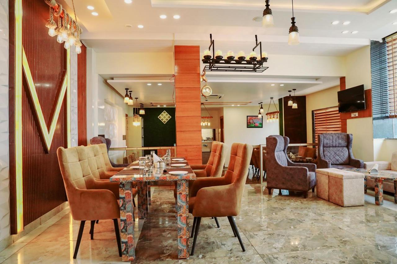 Hotel Vasdaa Grand Дехрадун Экстерьер фото