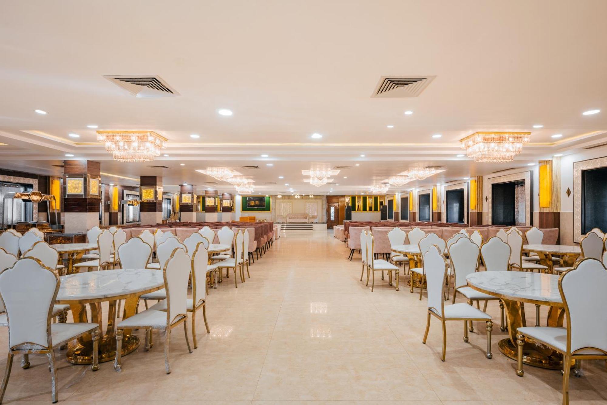 Hotel Vasdaa Grand Дехрадун Экстерьер фото